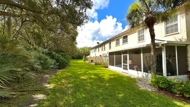 Building Photo - 4702 Cohune Palm Ct