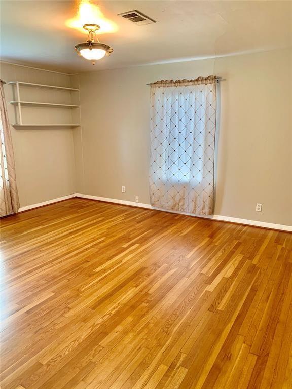 Building Photo - 8318 Highcrest Dr