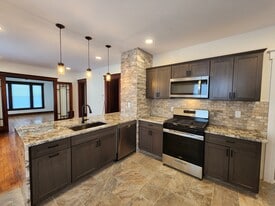 Building Photo - 262 Tennyson Ave