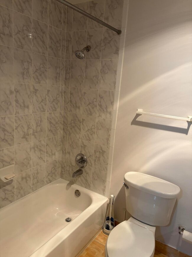 Building Photo - 2051 NW 46th Ave