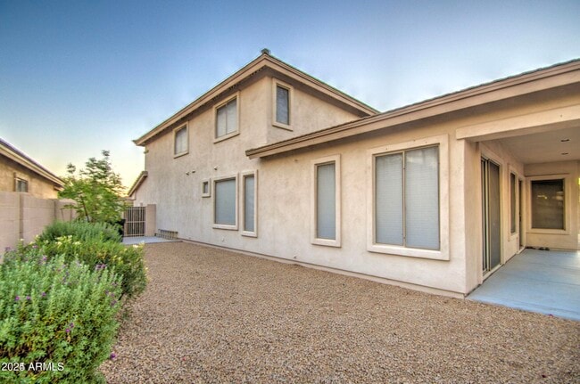 Building Photo - 218 E Sunburst Ln