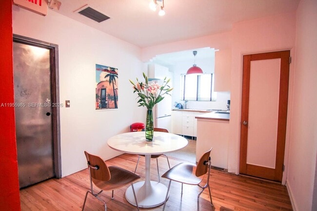 Building Photo - 400 Meridian Ave