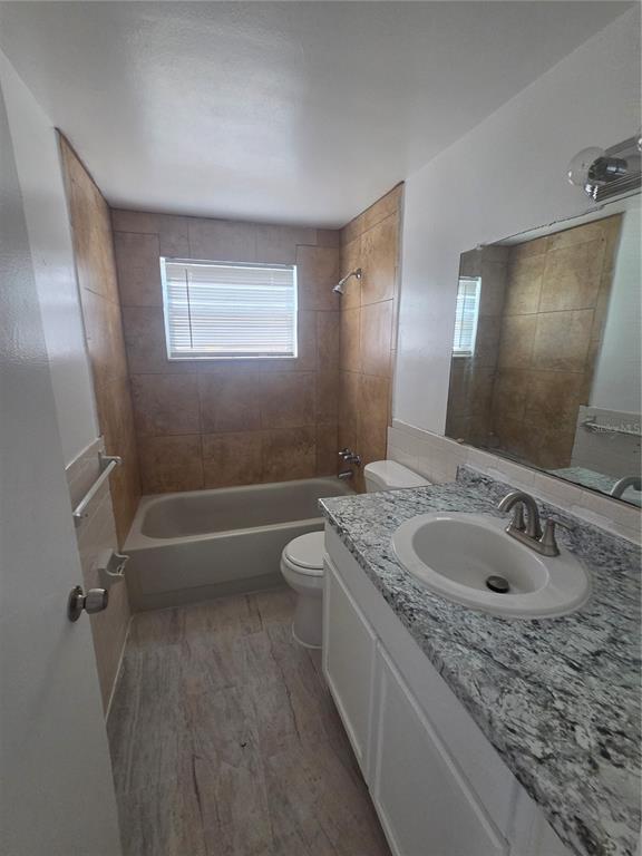 Building Photo - 1731 Dander Dr