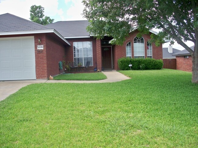 Building Photo - 4201 Windwood Dr