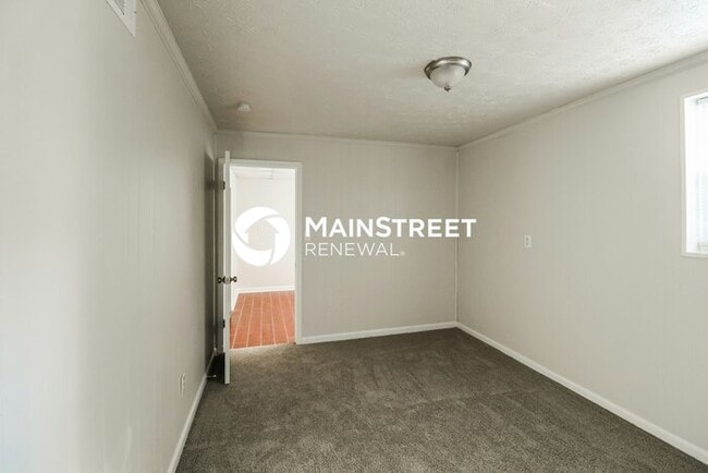 Building Photo - 4 Bedroom Pet-Friendly Home in CONYERS, GA...