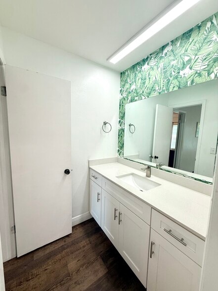 Building Photo - 11801 Foxrun Ln