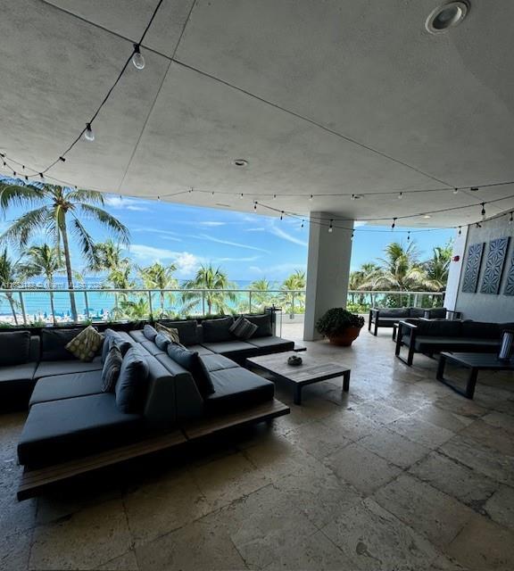 Building Photo - 17375 Collins Ave