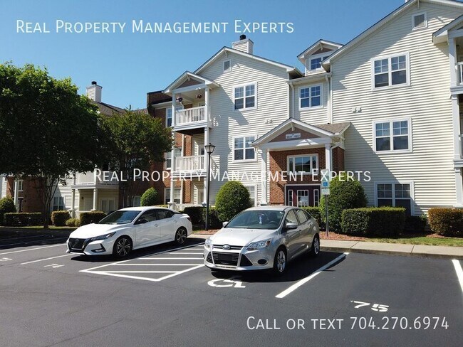 Building Photo - 10657 Hill Point Ct