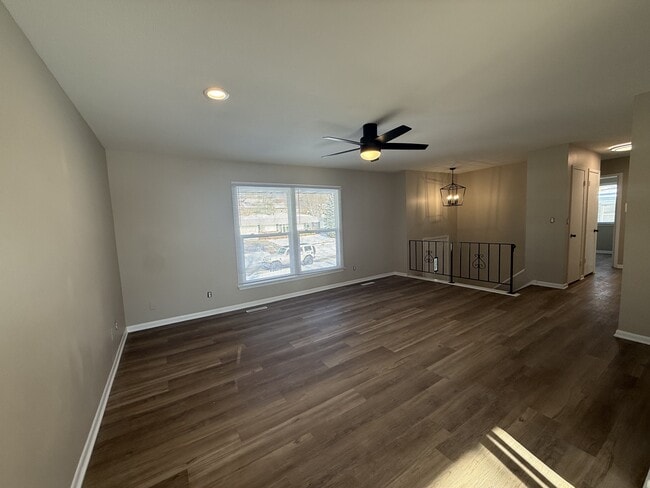 Building Photo - 1001 Caroline Terrace