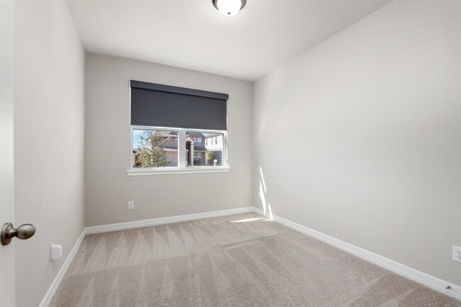 Building Photo - 2116 Sweet Bay Dr