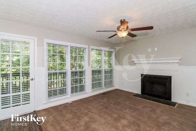 Building Photo - 2066 Arbor Forest Drive Southwest