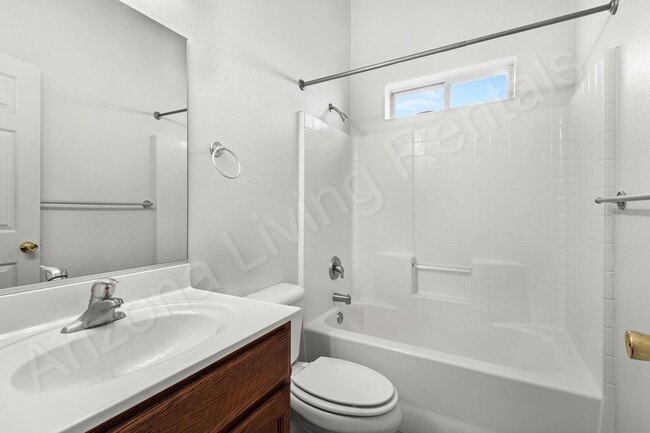 Building Photo - MOVE IN SPECIAL, $750 OFF FIRST MONTH