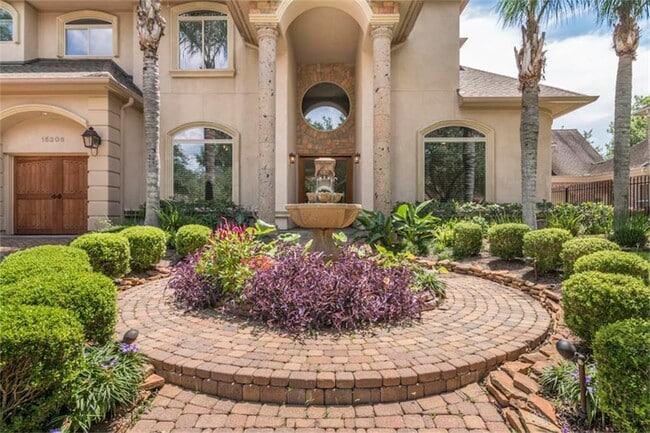 Building Photo - 15306 Coastal Oak Ct