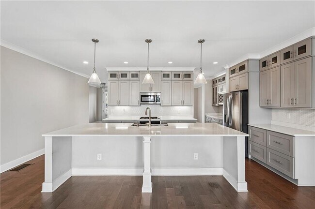 Building Photo - 6075 Webster Cir