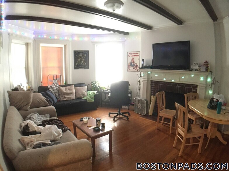 Primary Photo - 157 Thorndike St