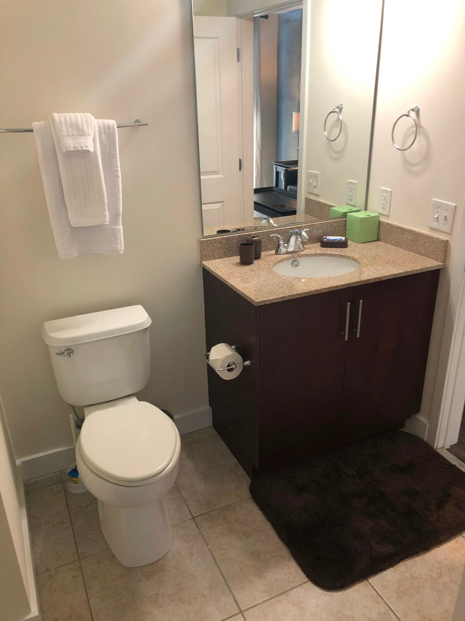 Building Photo - 320 S Church St