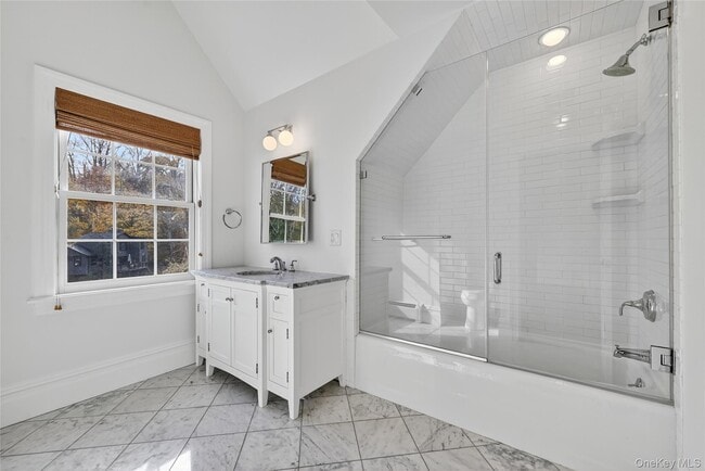 Building Photo - 165 Piermont Ave