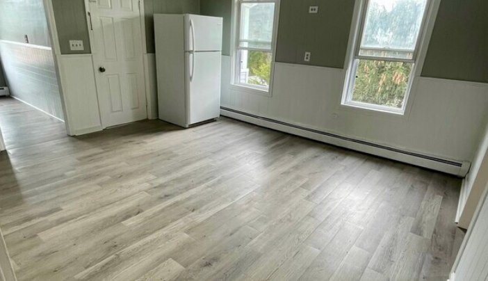 Building Photo - 576 Providence St