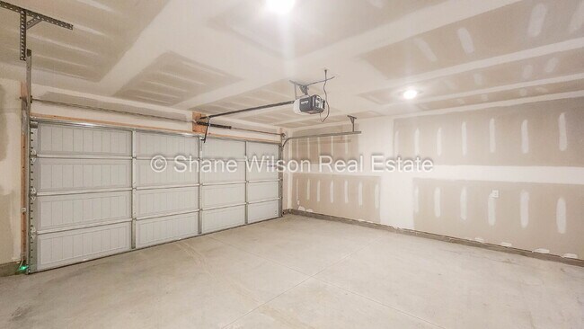 Building Photo - Recently built 4-Bedroom Home with 2.5 Baths in Dalton - 2,382 Sq Ft of Comfort!