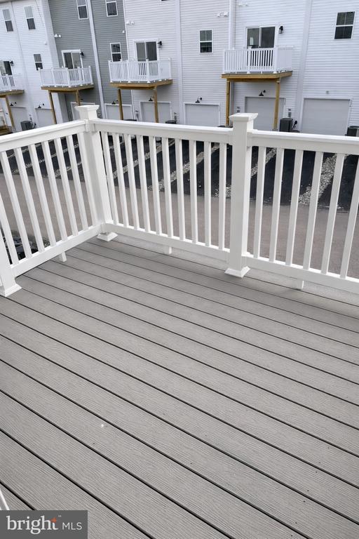 Building Photo - 755 Platinum Dr