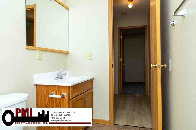Building Photo - 1758 N 27th St