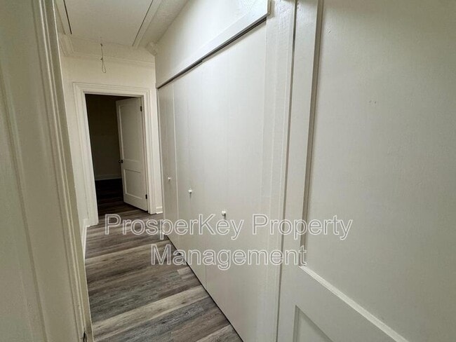 Building Photo - 2112 41st St