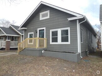 Building Photo - Hot Area-All redone-North Kansas City Home