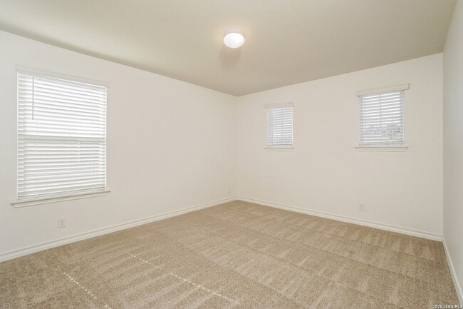 Building Photo - 14251 Geyserite Ave