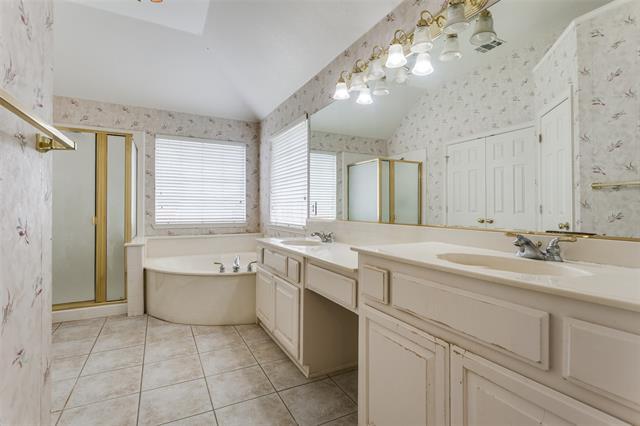 Building Photo - 4044 Binley Dr