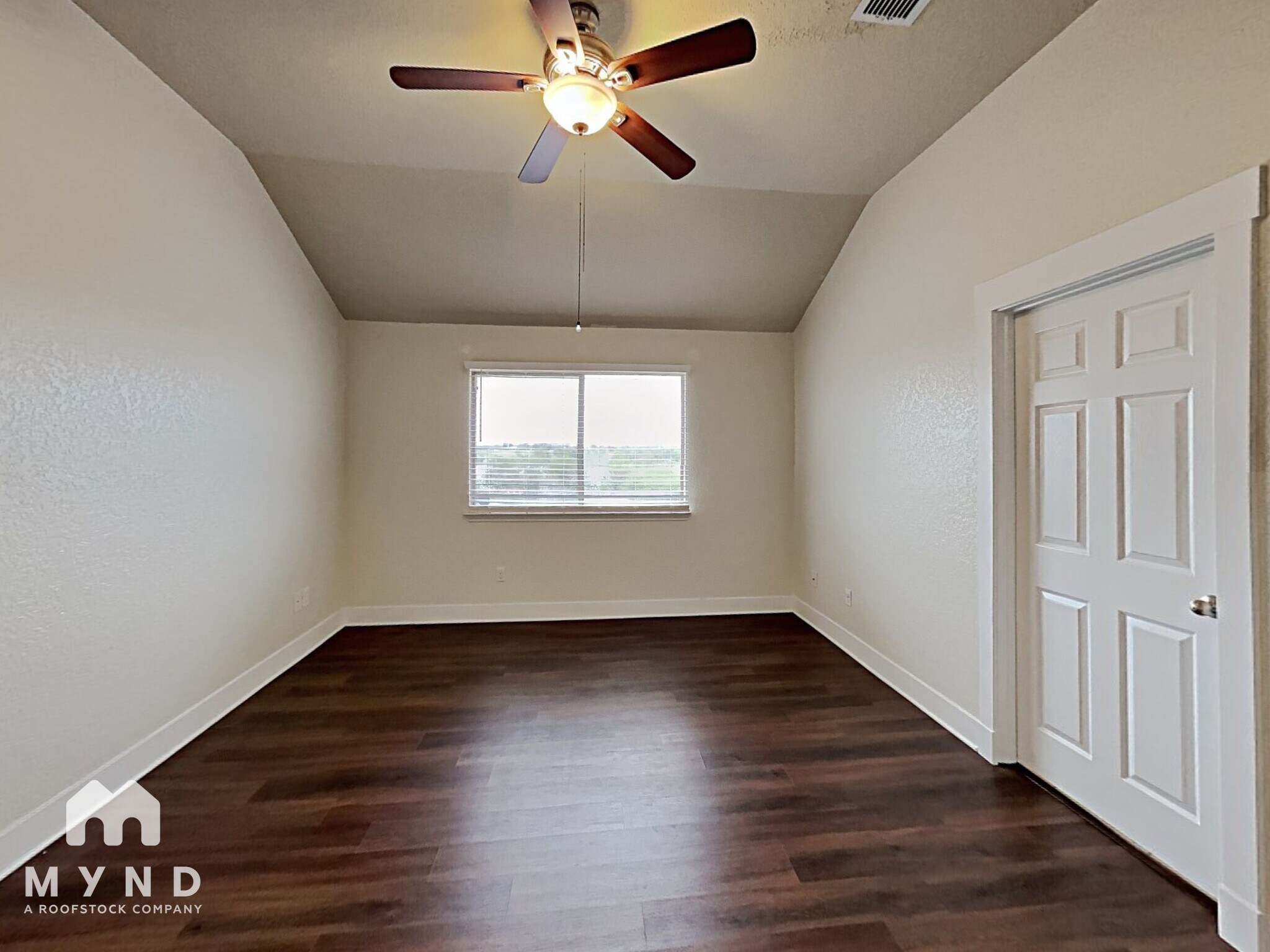 Building Photo - 7842 Sterling Manor