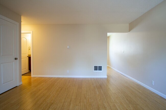 Building Photo - Charming St. John's 2-Bedroom Ready Soon w FREE RENT!