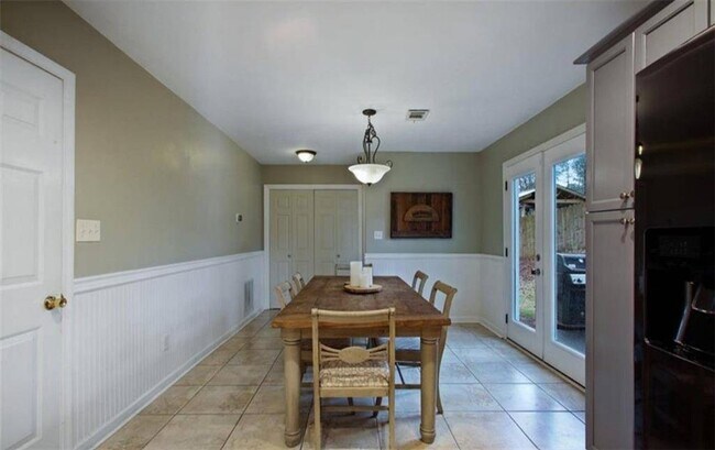 Building Photo - 1825 Hickory Creek Ct NW