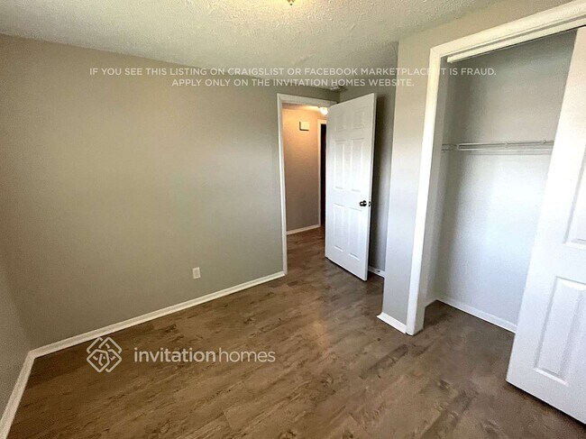 Building Photo - 9120 Crabtree Ln