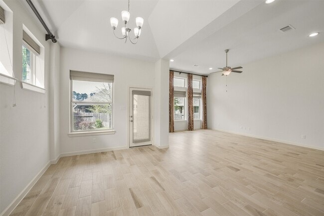 Building Photo - 139 Trillium Pk Lp