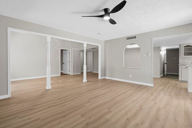 Building Photo - 3902 Marywood Dr