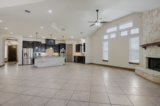 Building Photo - 5923 Dewdrop Ln