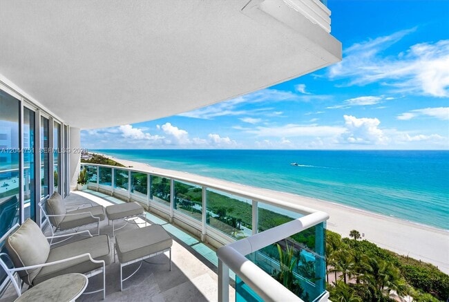 Building Photo - 5025 Collins Ave