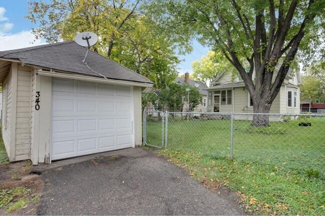 Building Photo - Charming 4 Bedroom/1.5 Bath Home for Rent