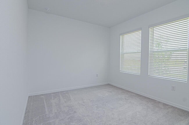 Building Photo - 4744 Babys Breath Pl