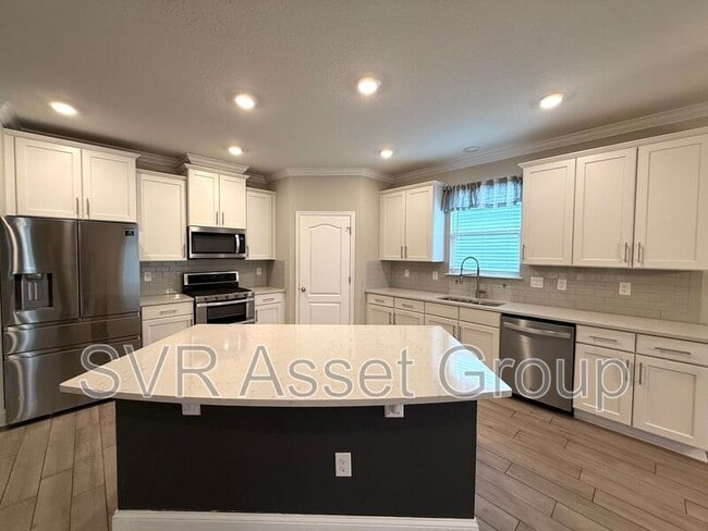 Building Photo - 152 Creekmore Dr