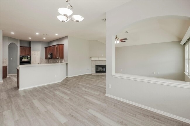 Building Photo - 12422 Daimler Dr