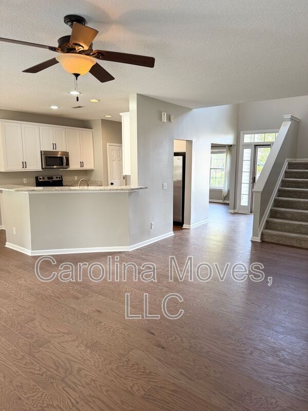 Building Photo - 24 N Orchard Farms Ave