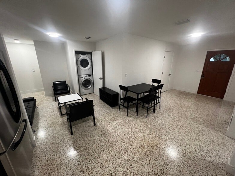 Building Photo - 10920 N 29th St