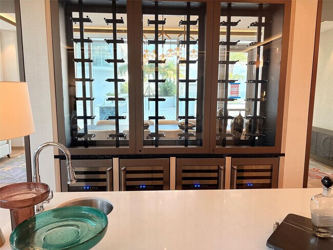 Building Photo - 151 N Seabreeze Blvd