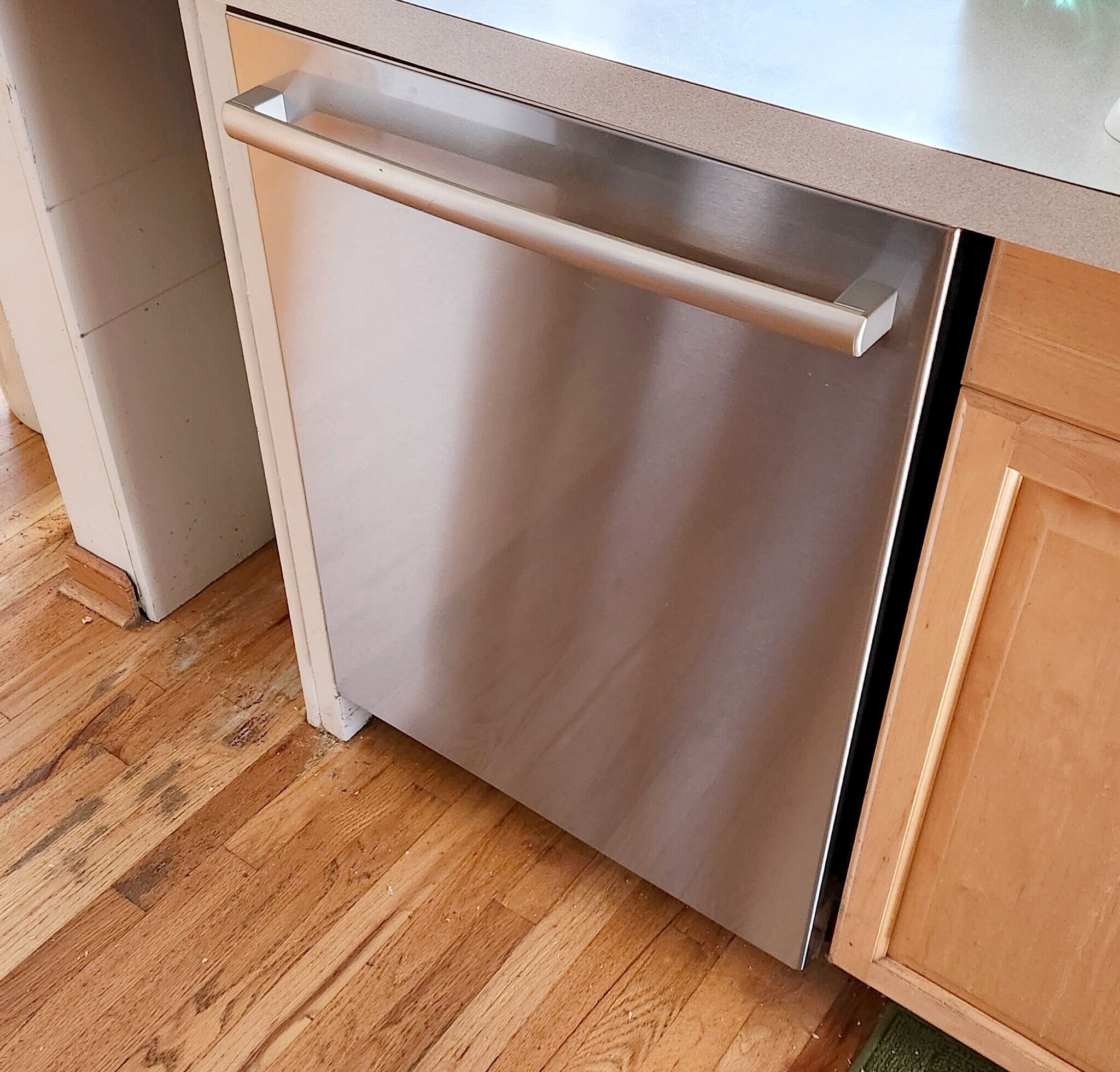 2024 NEW BOSCH dishwasher - 131 Washington St