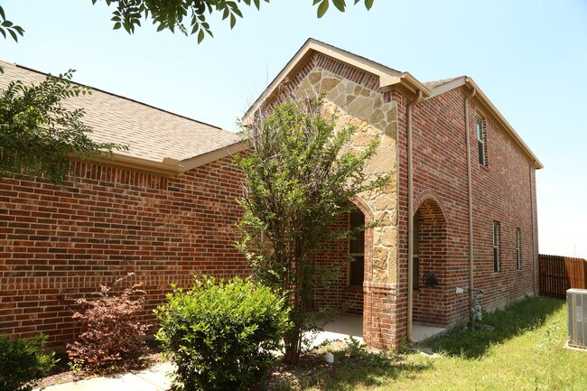 Building Photo - 2861 Houston Wood Dr