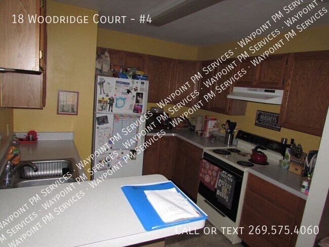 Building Photo - 18 Woodridge Ct