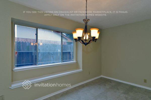 Building Photo - 3543 Windmoor Dr