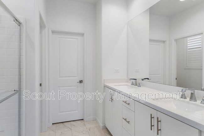 Building Photo - 31234 Calle Cirros