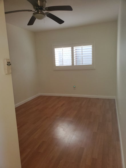 Building Photo - 9215 Nichols St